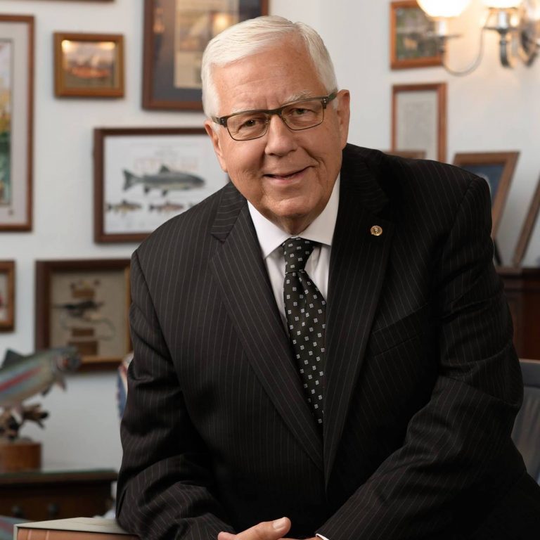 Enzi Bids Farewell