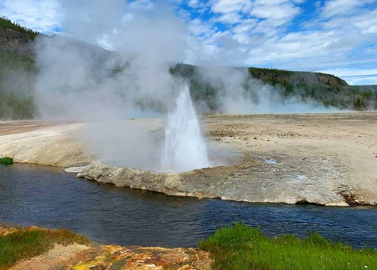 Yellowstone earthquake