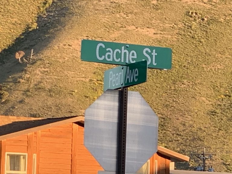 Cache Street and Pearl in Jackson